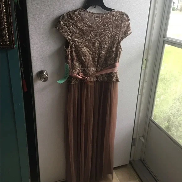 Fashion Nova Dresses Maxi Dress Candalite Petite Brown Pretty